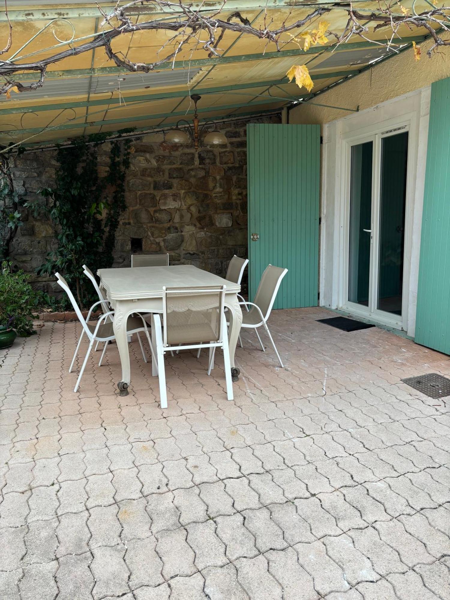 La Cigaliere 1 Charmant T1 Bis Avec Terrasse Dans Villa Sollies-Ville Экстерьер фото