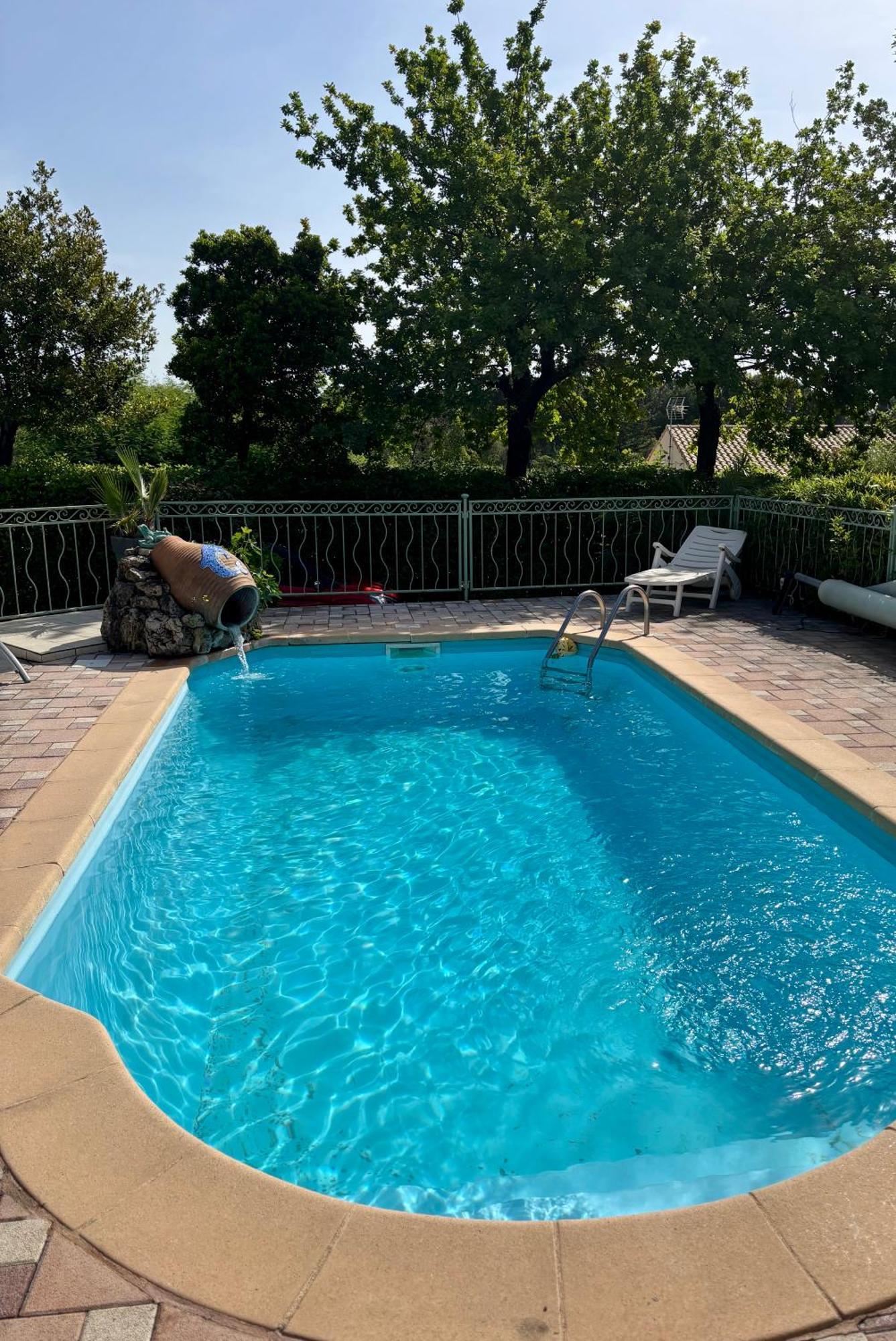 La Cigaliere 1 Charmant T1 Bis Avec Terrasse Dans Villa Sollies-Ville Экстерьер фото